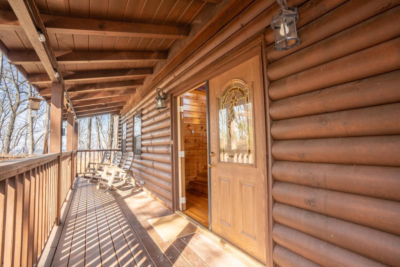 Comfort Cabin Bearway To Heaven W Private Hot Tub Pigeon Forge Exterior foto